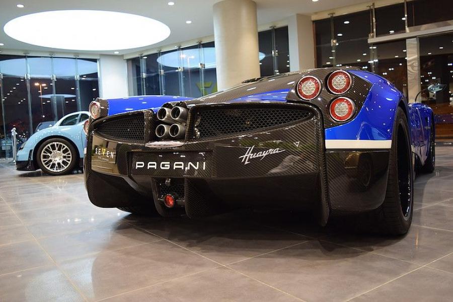  Pagani Huayra (001) 2013 года  (фото 4 из 13)